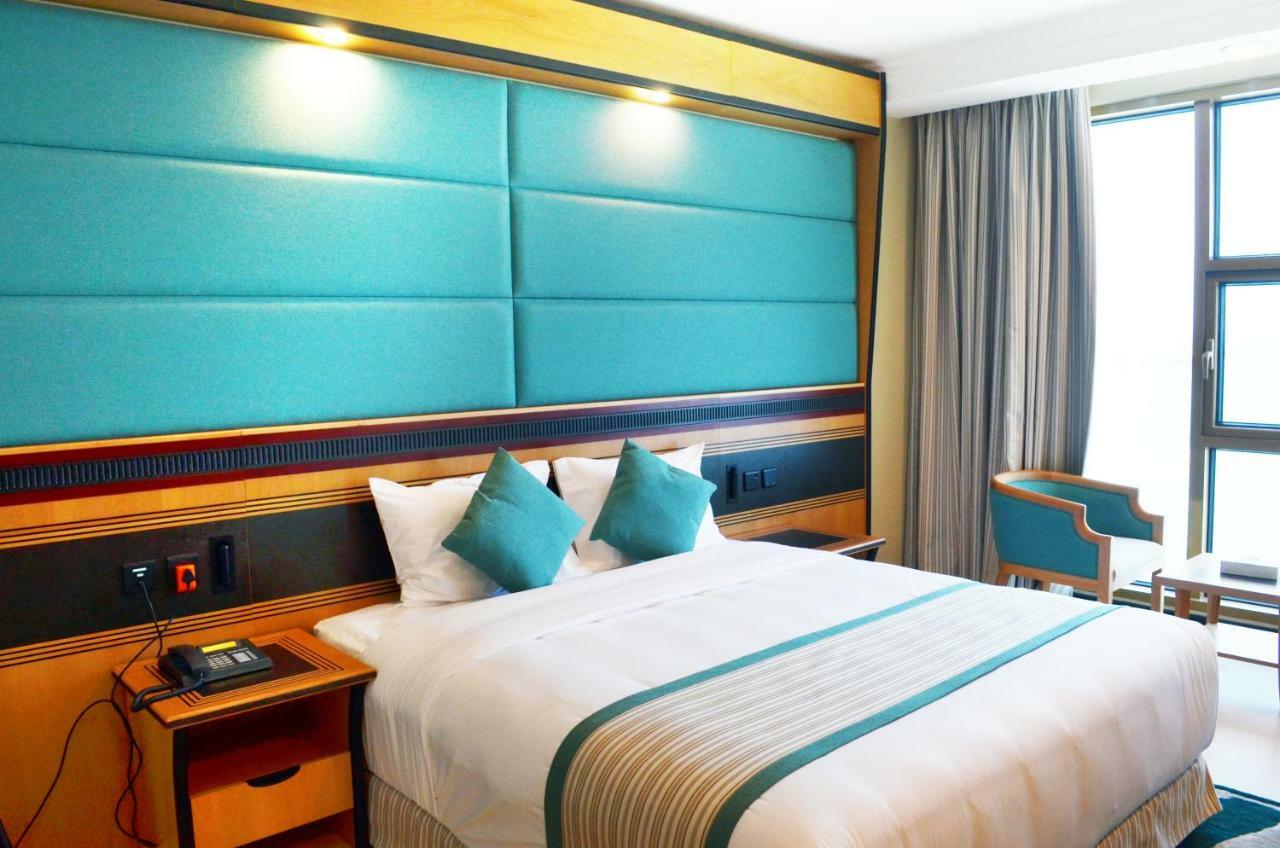 Apartamento Nooh Tower Al Hidd Exterior foto
