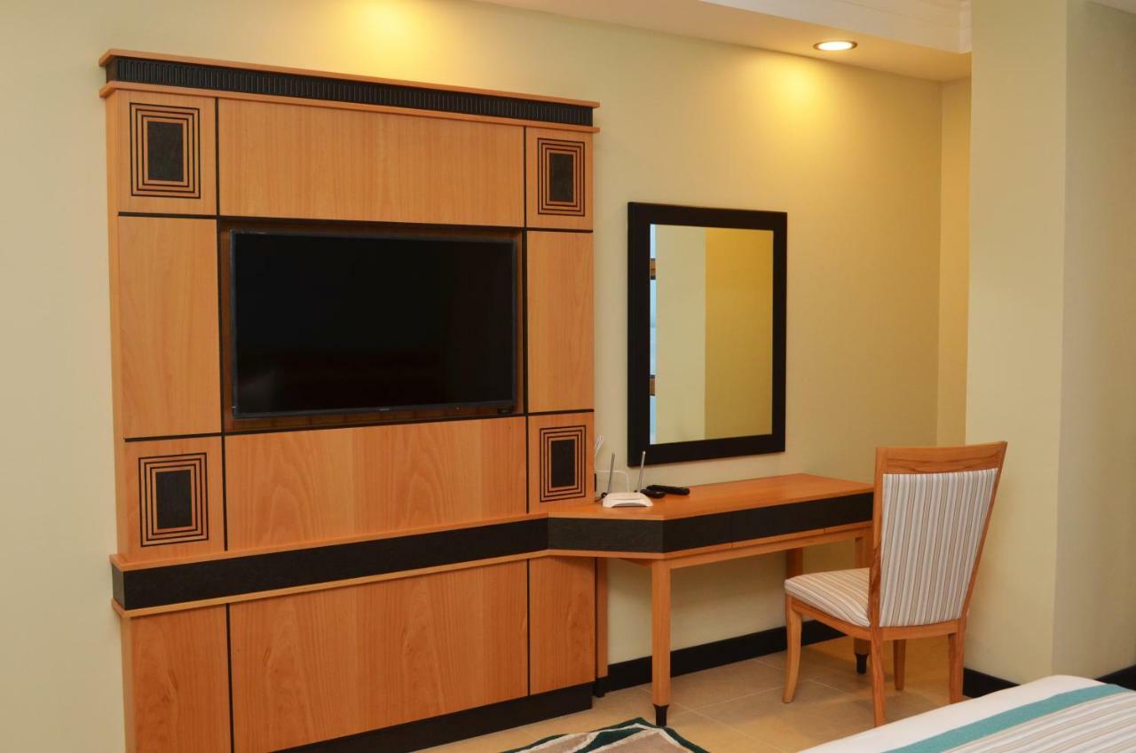 Apartamento Nooh Tower Al Hidd Exterior foto