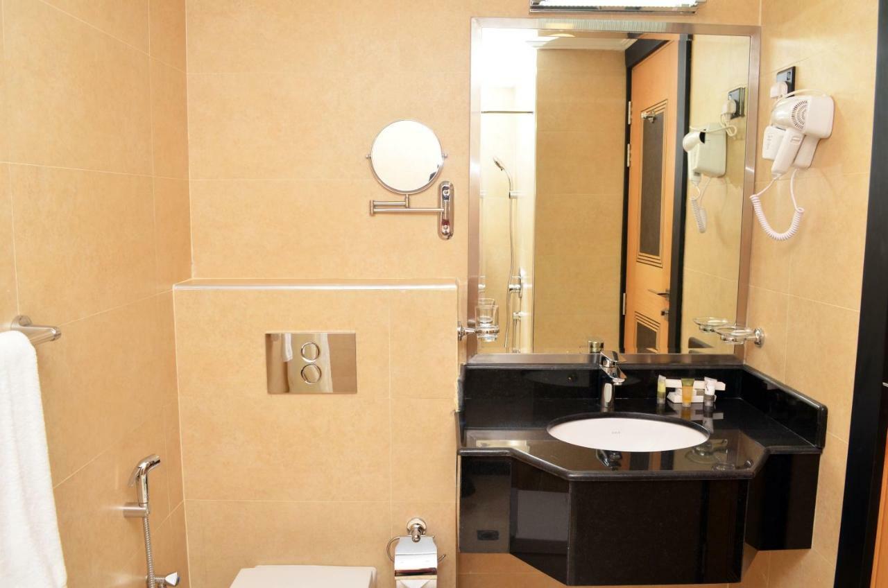 Apartamento Nooh Tower Al Hidd Exterior foto