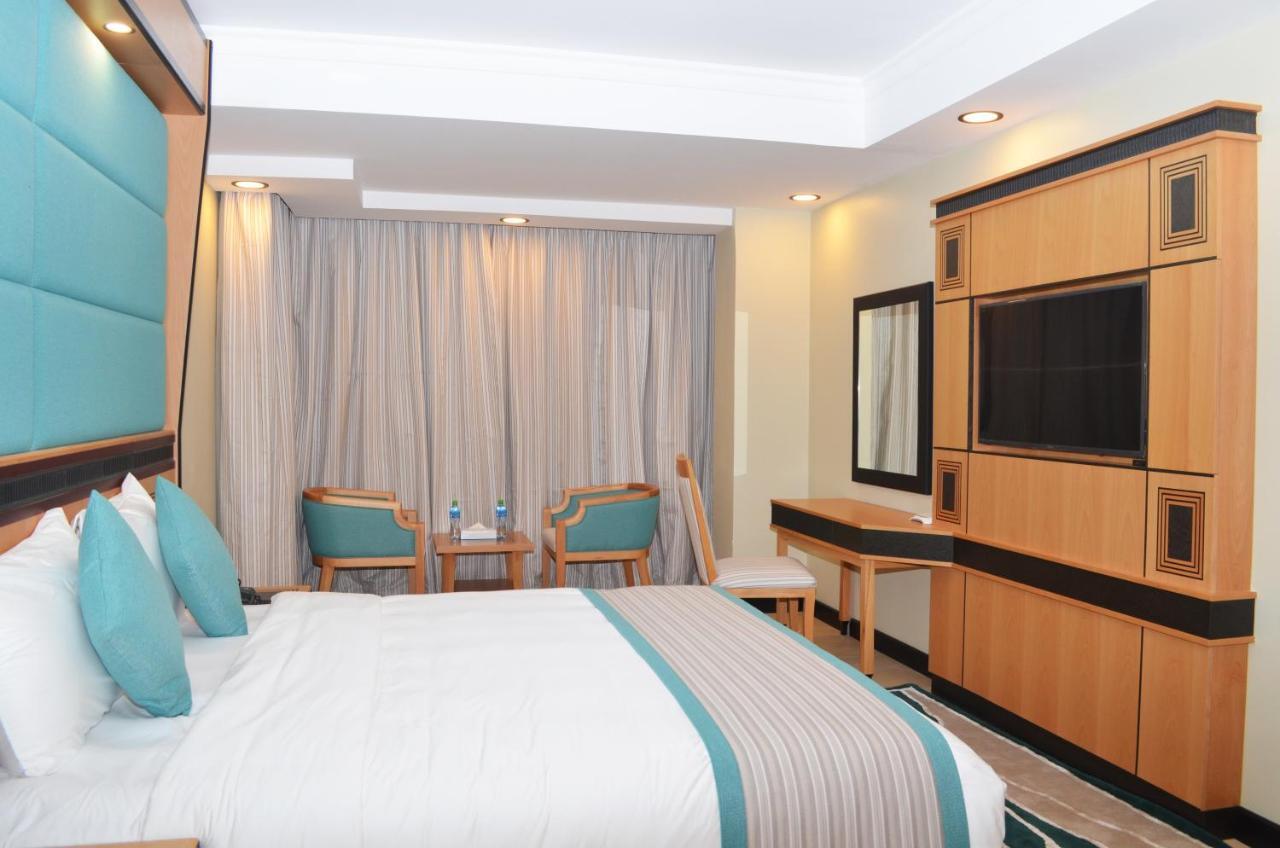Apartamento Nooh Tower Al Hidd Exterior foto